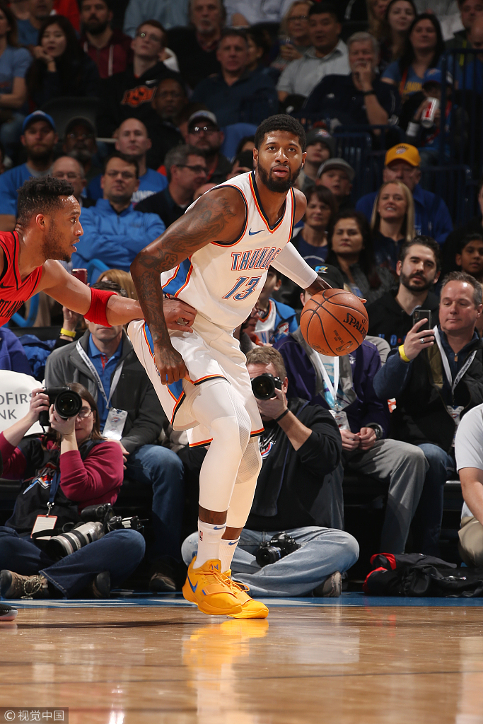  莫兰特禁赛归来率队击败开拓者  