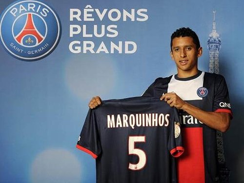  巴黎圣日耳曼报价意甲当红射手  